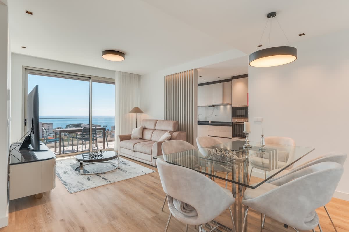 A Local's Guide to Enjoying Your Stay with Lucas Holiday Rentals