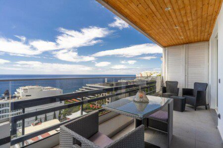 Monumental Apartment 610